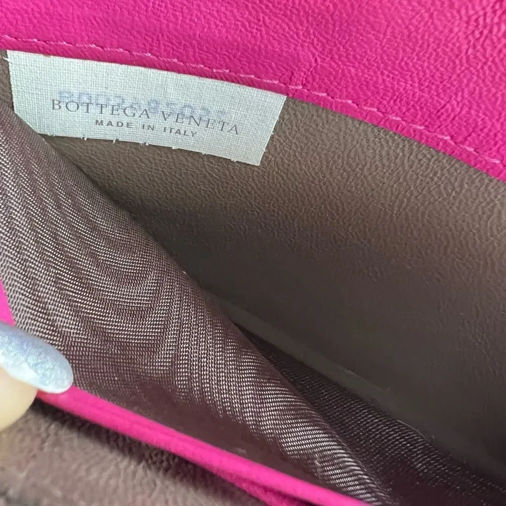 AUTHENTIC BOTTEGA VENETA Zippy WALLET- Pink